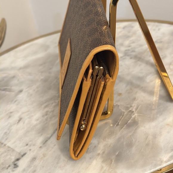Celine Monogram long Bifold wallet clean interior in good condition beautiful. - Picture 3 of 16